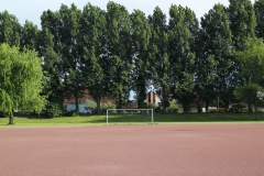 Hartplatz im Jahr 2014